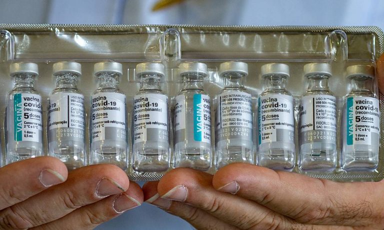 Fiocruz recebe mais um carregamento de matéria prima para produção de vacinas