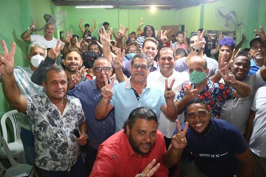 Deputado Fabrizio Ferraz e o pré-candidato a federal Fábio Gomes reunem lideranças na zona oeste do Recife e dobradinha desponta na capital