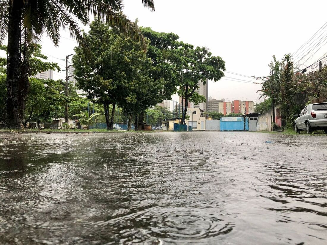 Chuvas em Pernambuco: veja pontos de abrigo e telefones de emergência