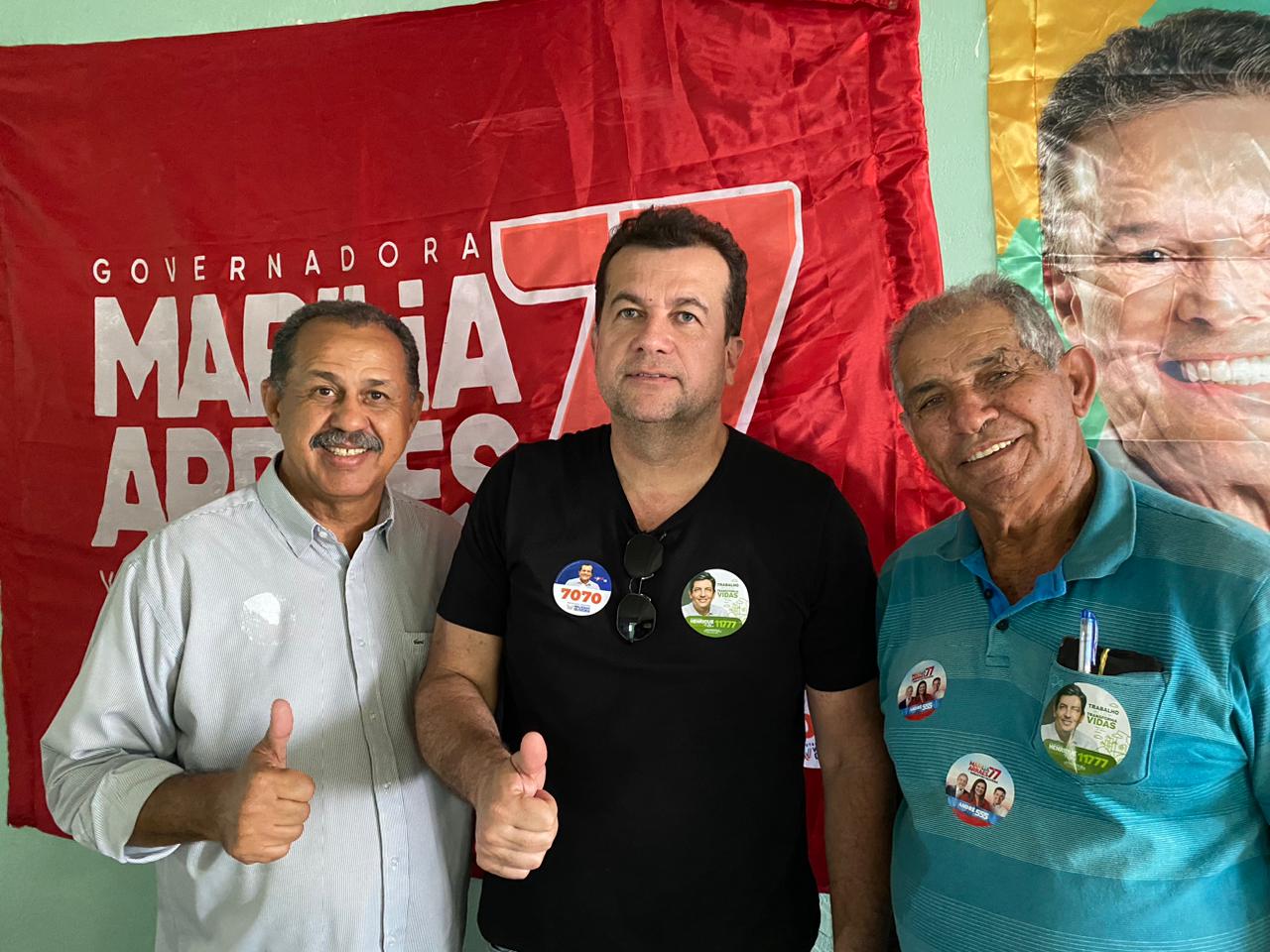 Esquecidos pelas autoridades, municípios de Inajá e Manari recebem Waldemar Oliveira