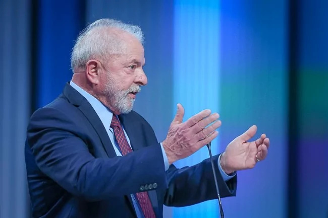 Lula sinaliza que vai participar apenas de dois debates no segundo turno