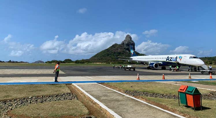 Azul reabre venda de passagens para Fernando de Noronha, em aviões menores, após suspensão da Anac