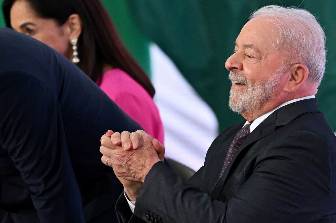 Lula faz primeira reunião ministerial nesta sexta-feira (6)