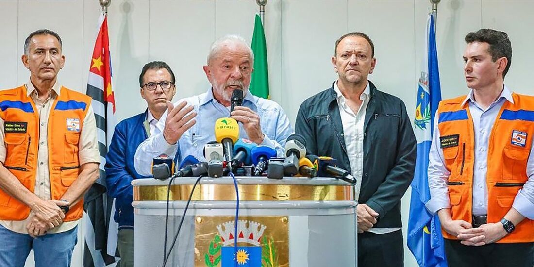 Lula decreta intervenção federal na segurança do DF: “Não tem precedentes o que essa gente fez”