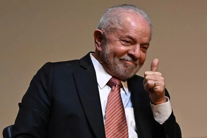 Lula diz que Bolsa Família exigirá atestado de vacinação de crianças