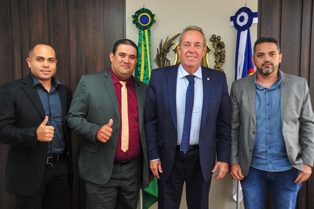 Álvaro Porto reúne-se com lideranças políticas do Agreste e Mata Sul