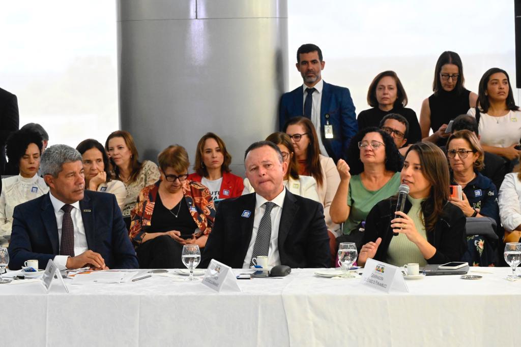 Governadora Raquel Lyra participa de reunião com o presidente Lula sobre violência nas escolas
