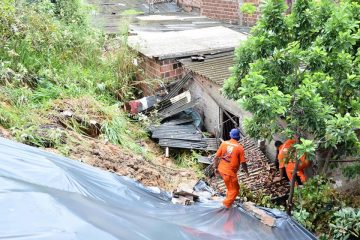 Camaragibe e Recife recebem simulado de deslizamento e evacuação em áreas de risco