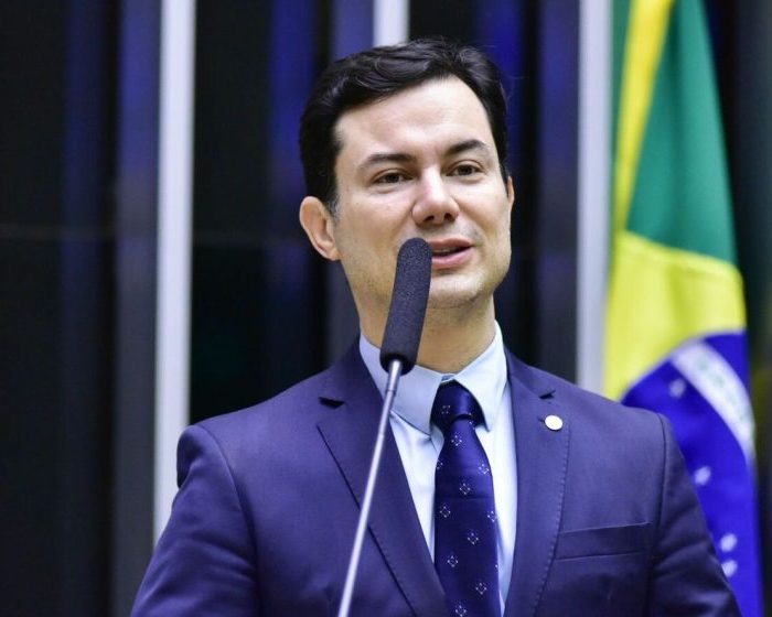 Clodoaldo Magalhães emite parecer contrário a projeto que flexibiliza licenciamento ambiental com seguro