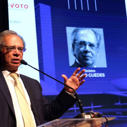 Paulo Guedes participa da Sales Experience Brasil 2025 no Recife